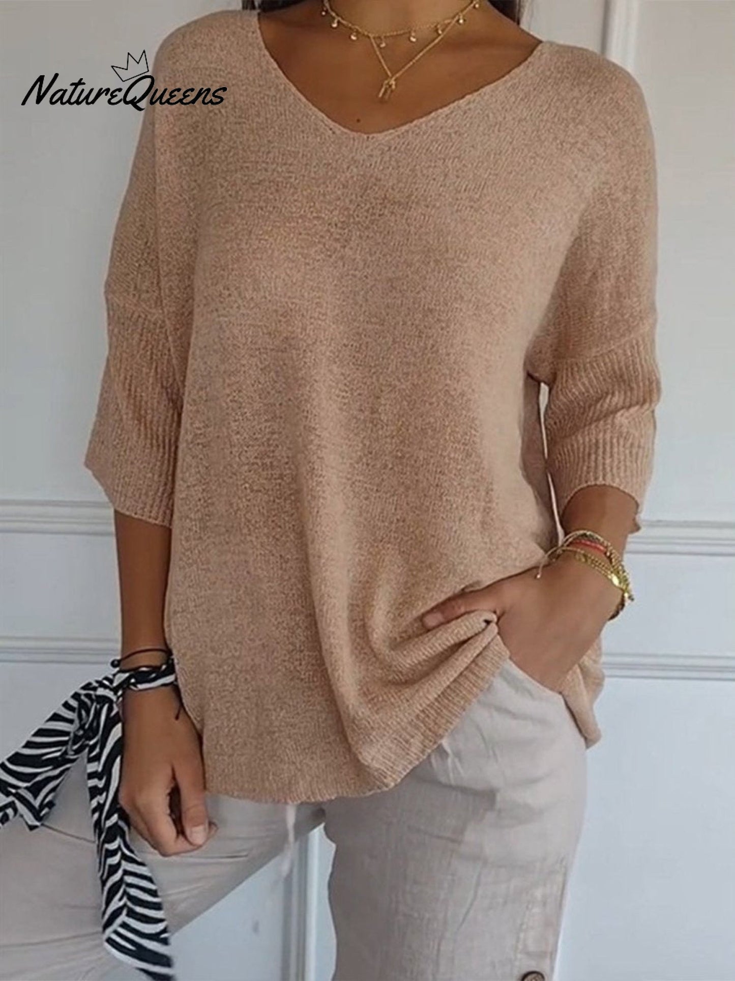 Women's Solid Color Knitted 3/4 Sleeve V-neck Top